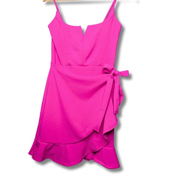Stunning Pink Ruffle Mini Dress - Perfect for Valentine’s Day - Size M - Picture 2 of 8